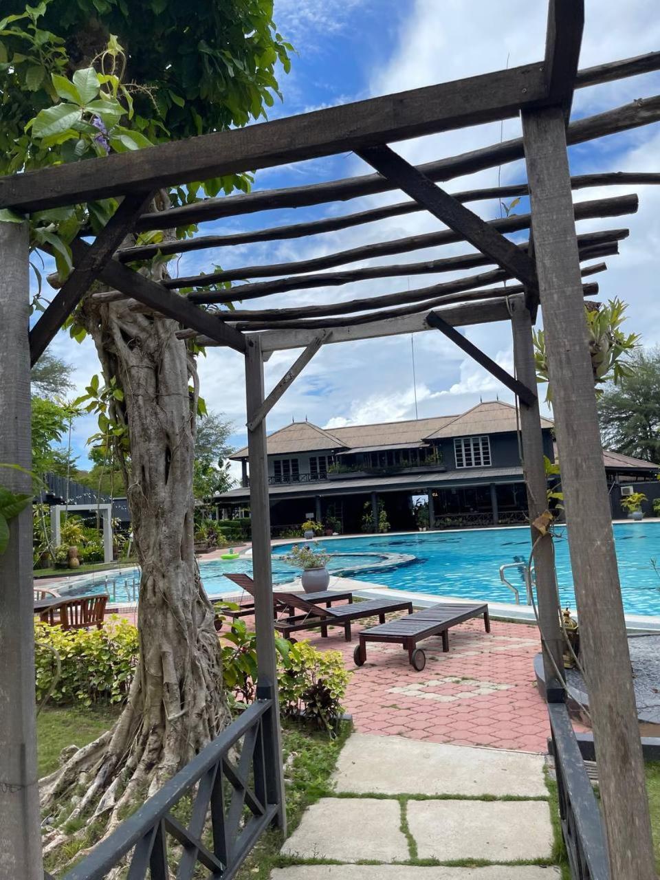 Beach Resort - Arwana Perhentian Besar Kuala Besut Zewnętrze zdjęcie