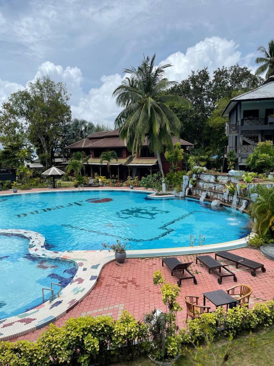 Beach Resort - Arwana Perhentian Besar Kuala Besut Zewnętrze zdjęcie